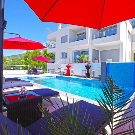 Villa Inis Макарска Екстериор снимка