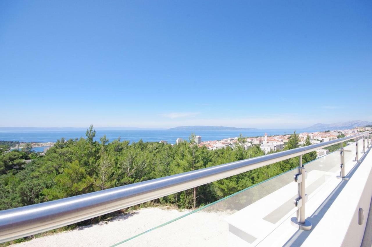 Villa Inis Макарска Екстериор снимка