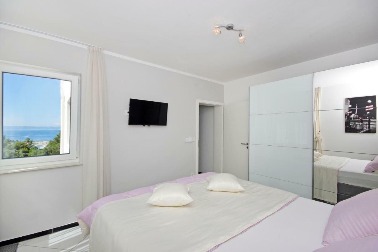Villa Inis Макарска Екстериор снимка