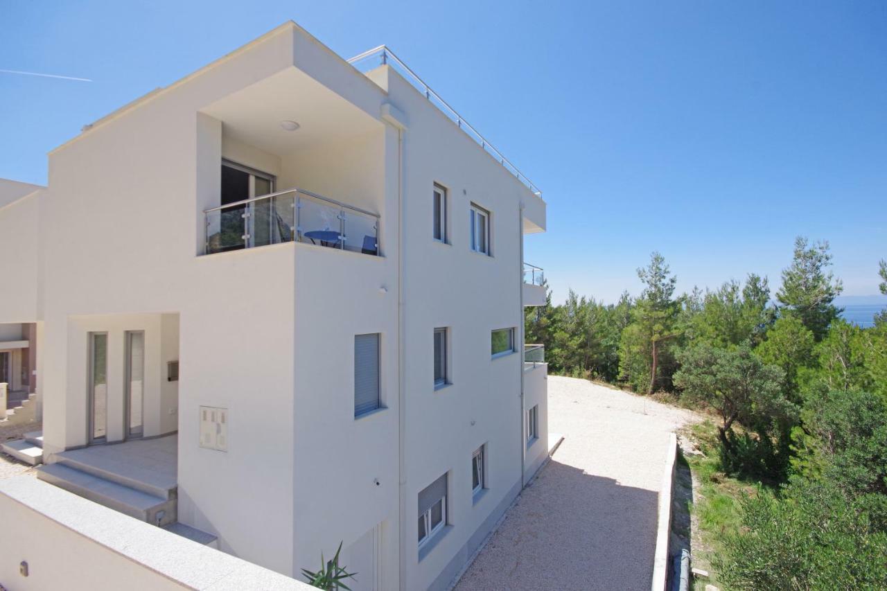 Villa Inis Макарска Екстериор снимка