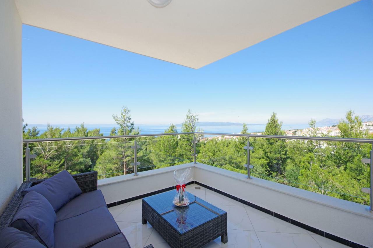 Villa Inis Макарска Екстериор снимка