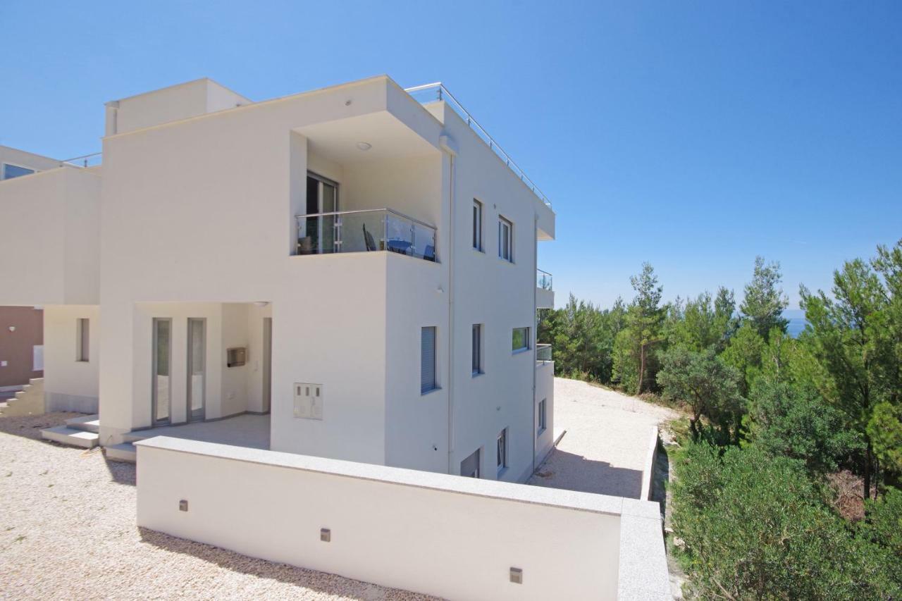 Villa Inis Макарска Екстериор снимка