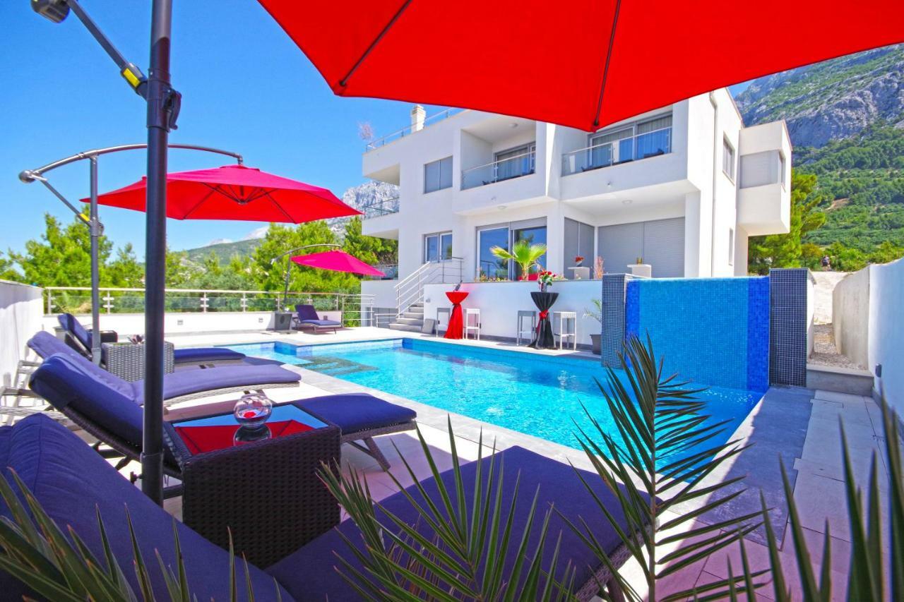 Villa Inis Макарска Екстериор снимка