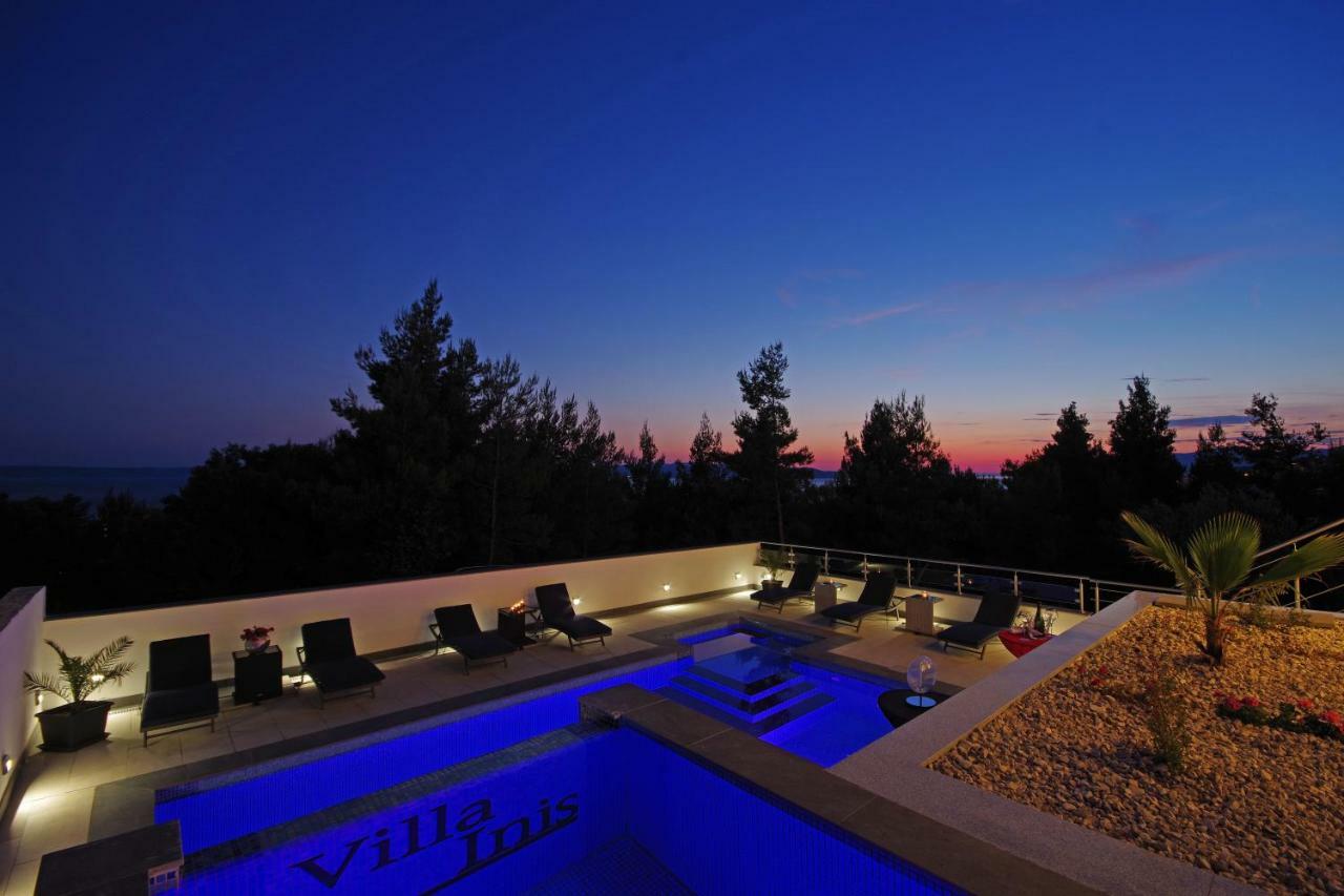 Villa Inis Макарска Екстериор снимка