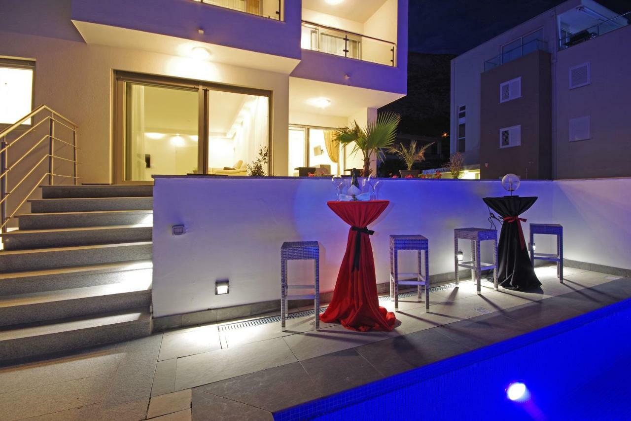 Villa Inis Макарска Екстериор снимка